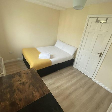 Modern City Centre House In Heart Of Galway City Exterior foto