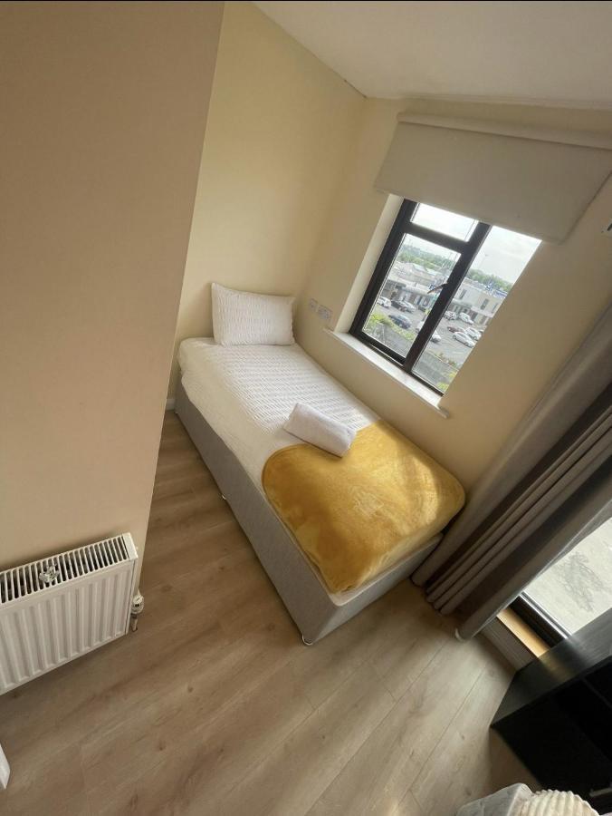Modern City Centre House In Heart Of Galway City Exterior foto